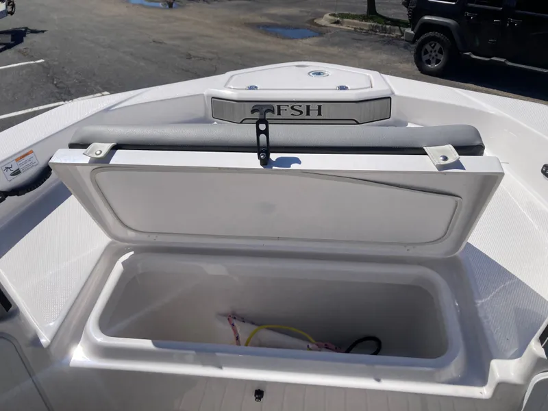 Slide: The Image of Yamaha 195 FSH Sport 2024 - 12