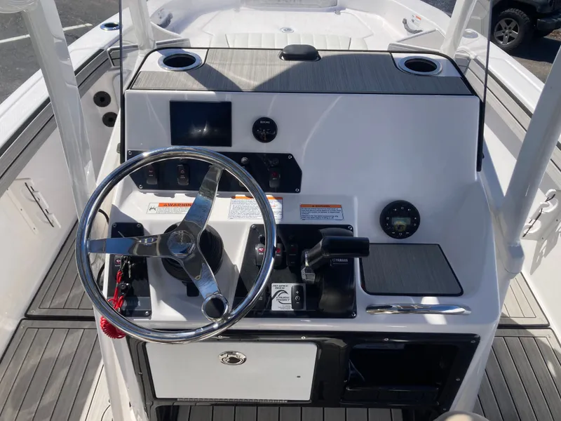 Slide: The Image of Yamaha 195 FSH Sport 2024 - 15