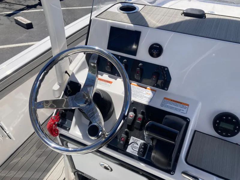 Slide: The Image of Yamaha 195 FSH Sport 2024 - 18