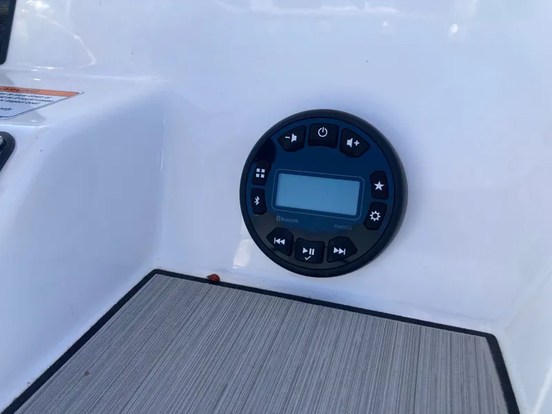 Slide: The Image of Yamaha 195 FSH Sport 2024 - 20