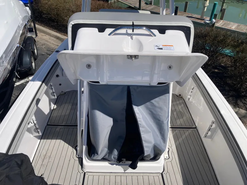 Slide: The Image of Yamaha 195 FSH Sport 2024 - 25