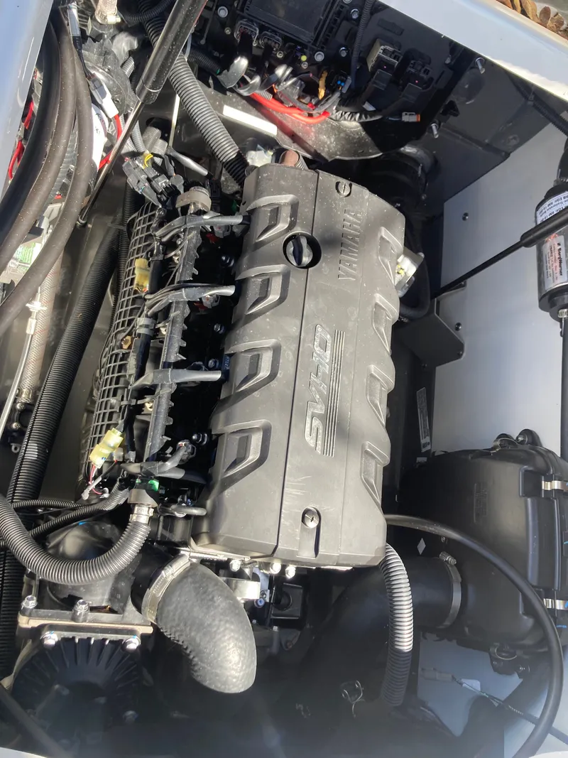 Slide: The Image of Yamaha 195 FSH Sport 2024 - 29