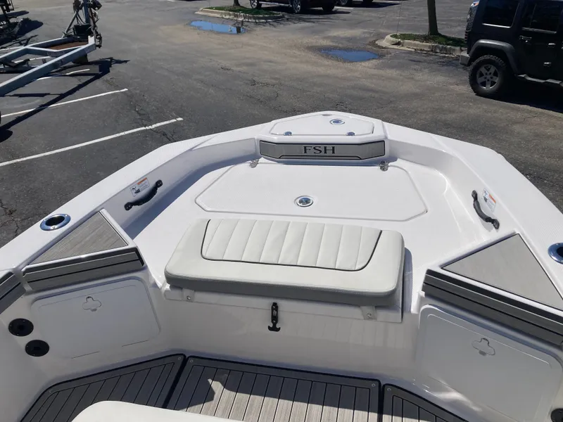 Slide: The Image of Yamaha 195 FSH Sport 2024 - 7