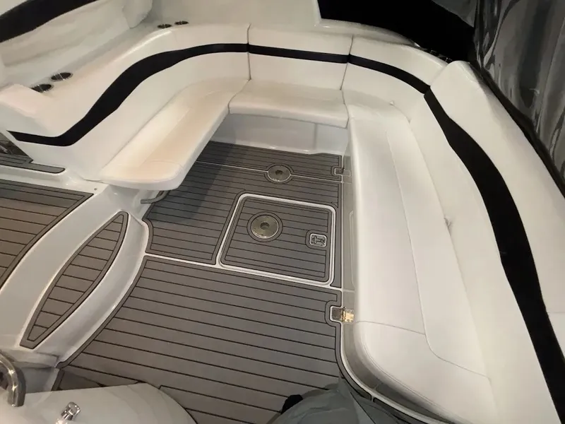 Slide: The Image of Formula 40 Performance Cruiser 2006 - 15