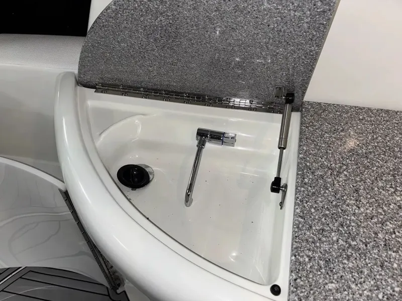 Slide: The Image of Formula 40 Performance Cruiser 2006 - 18