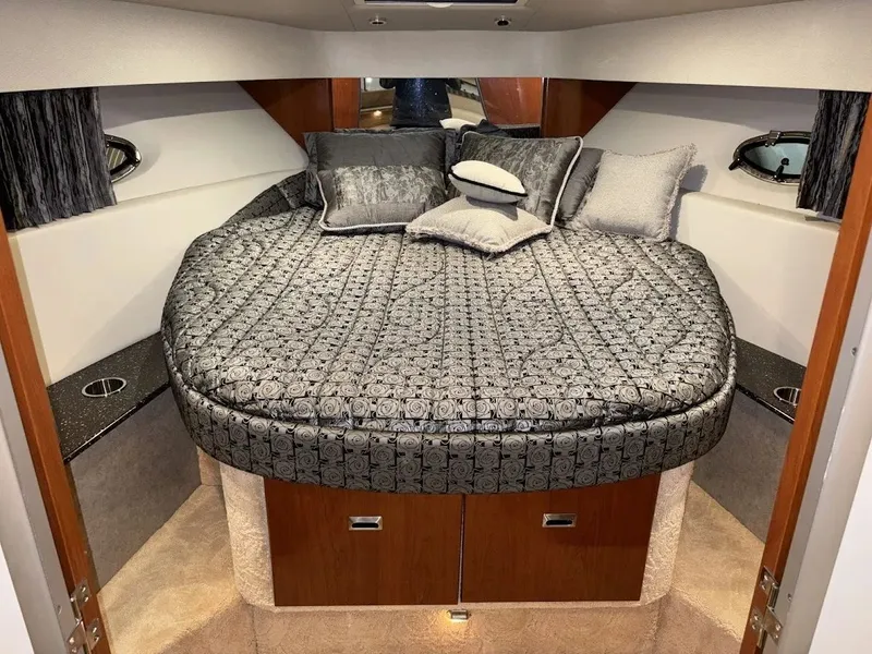 Slide: The Image of Formula 40 Performance Cruiser 2006 - 31