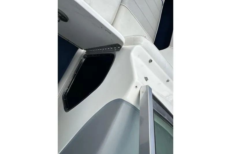 Slide: The Image of Close-up of 1994 Sea Ray 220 Overnighter Signature boat interior details. - 25