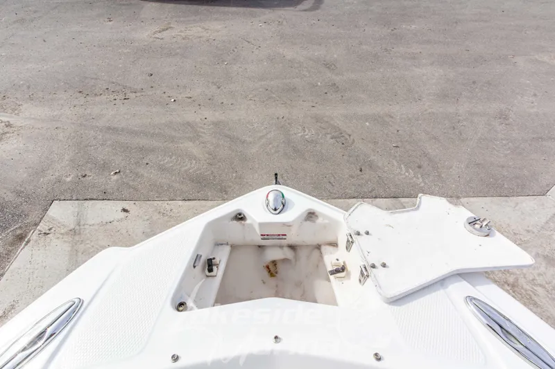 Slide: The Image of Bow view of 2012 Chaparral 226 SSi boat on concrete surface. - 38