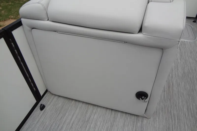 Slide: The Image of 2021 Baraletta Corsa 23 QSS boat seat with light gray upholstery. - 34