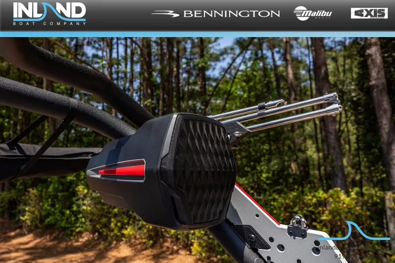 Slide: The Image of 2026 Malibu Wakesetter 23 LSV speaker and mount outdoors. - 18
