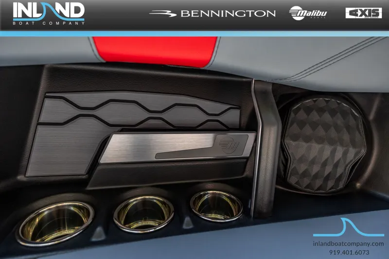 Slide: The Image of Interior view of 2026 Malibu Wakesetter 23 LSV boat. - 29