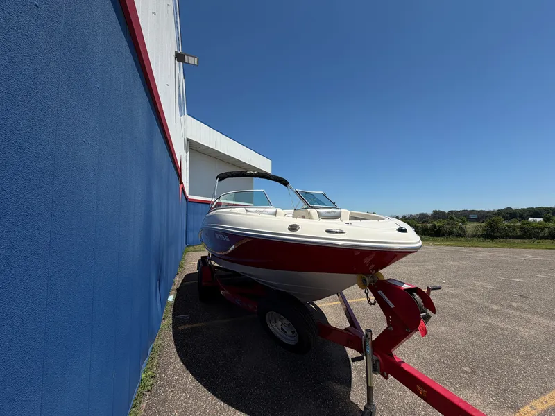 Slide: The Image of Sea Ray 210 Select 2010 - 1