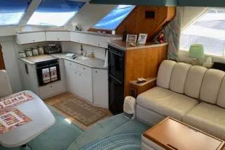 Slide: The Image of Silverton 372 Motor Yacht - 7