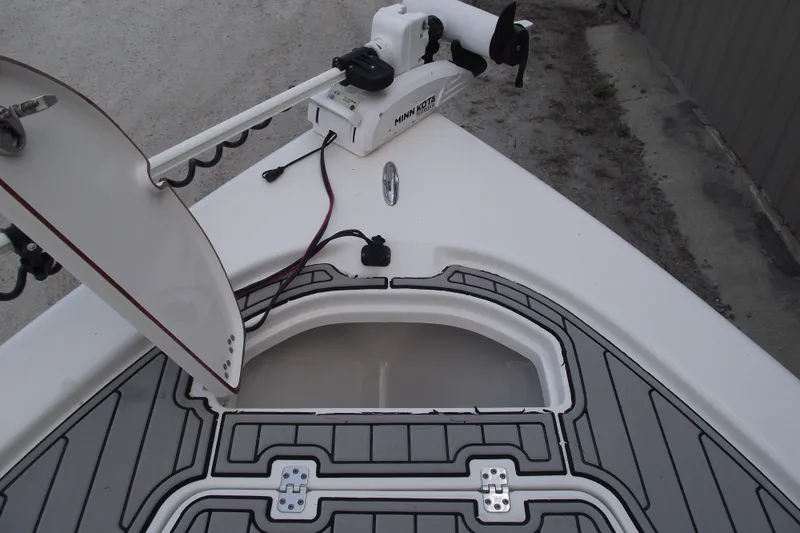 Slide: The Image of 2019 Sea Pro 208 Bay boat deck with Minn Kota trolling motor. - 9