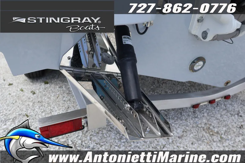 Slide: The Image of 2026 Stingray 253 CC boat detail with contact info and Antonietti Marine branding. - 9