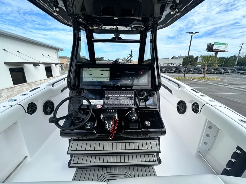 Slide: The Image of Tidewater 320 CC Adventure 2026 - 39