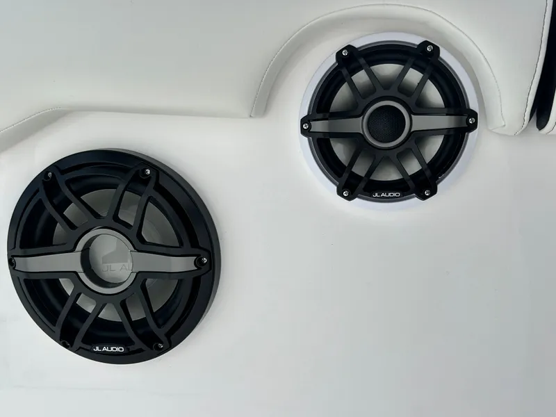 Slide: The Image of Tidewater 320 CC Adventure 2026 - 44