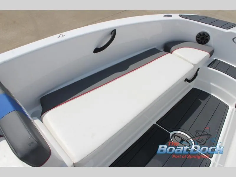 Slide: The Image of T-Yachts 18 2024 - 15