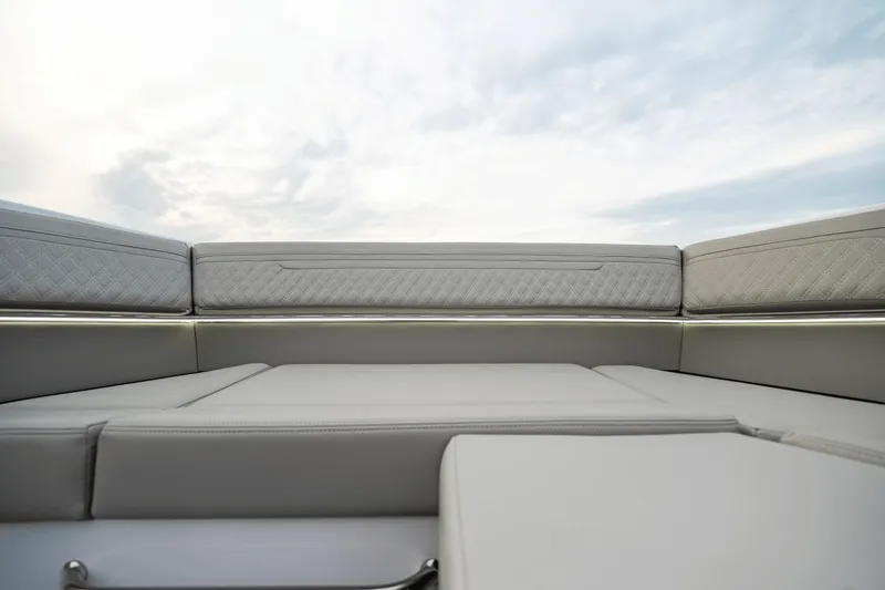 Slide: The Image of Cruisers 34 GLS OB 2025 - 14