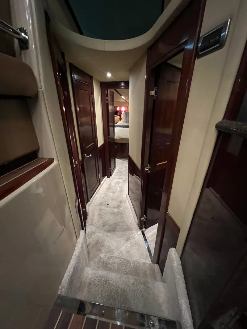 Slide: The Image of Interior of 2007 Sea Ray 52 Sedan Bridge with luxurious hallway. - 20