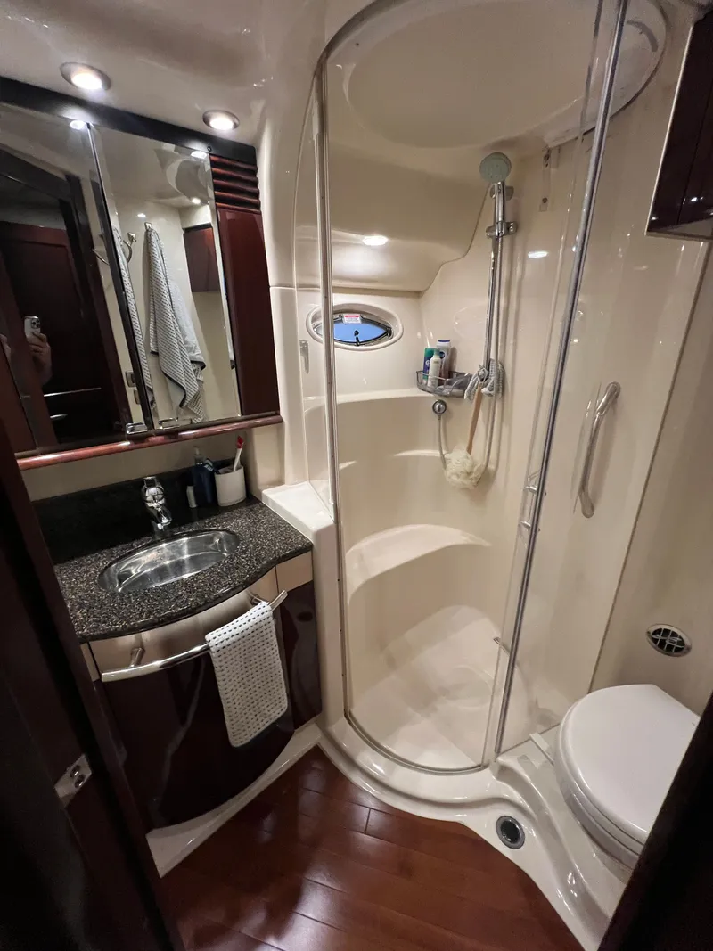 Slide: The Image of Luxurious bathroom on a 2007 Sea Ray 52 Sedan Bridge yacht. - 24