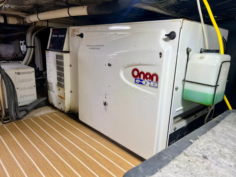 Slide: The Image of Sea Ray 52 Sedan Bridge 2007 - 55