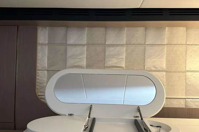 Slide: The Image of Interior of 2021 Azimut Fly 60 yacht with modern design and elegant finishes. - 15