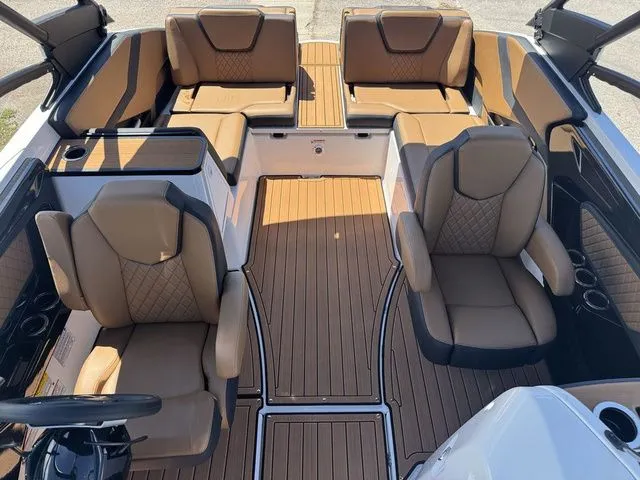 Slide: The Image of Yamaha 252SD 2026 - 16