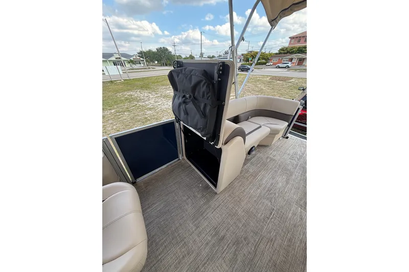 Slide: The Image of 2026 Bentley Pontoons Legacy 223 Navigator interior seating view. - 24