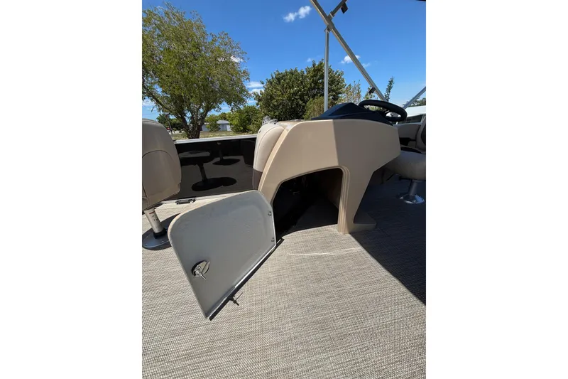 Slide: The Image of Interior view of Bentley Pontoons Fish 243 4-Point 2026. - 9