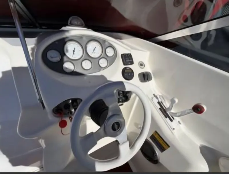 Slide: The Image of Wellcraft Excaliber 2001 - 4