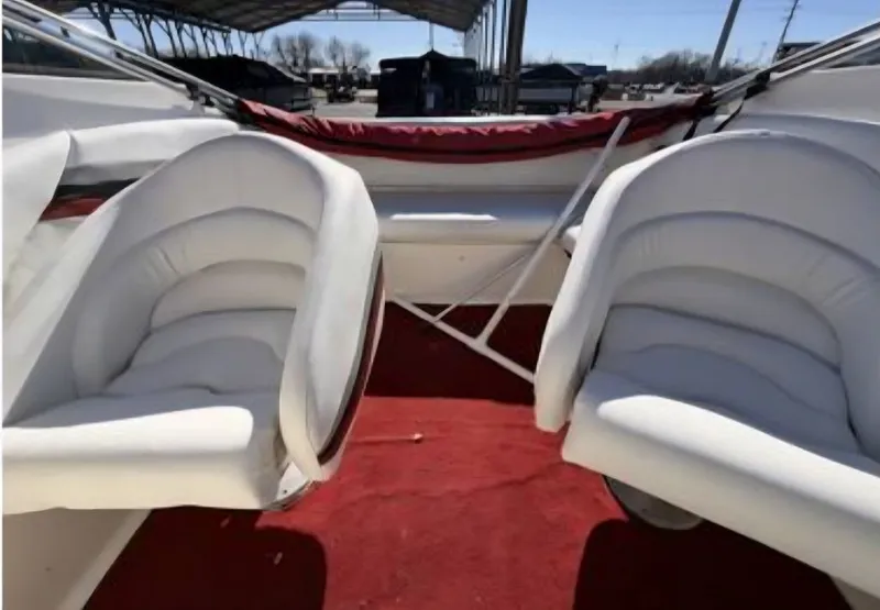 Slide: The Image of Wellcraft Excaliber 2001 - 5