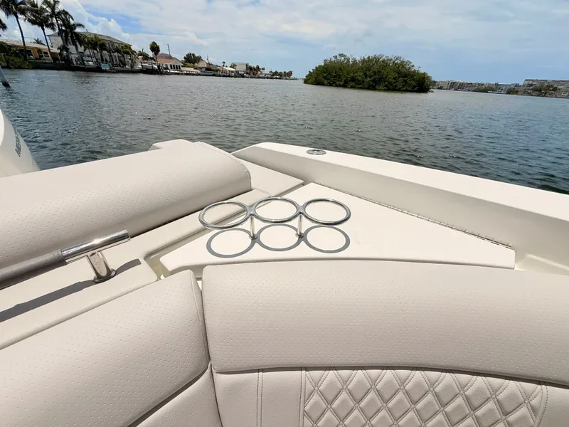 Slide: The Image of Sea Ray SLX 310 Outboard 2026 - 45