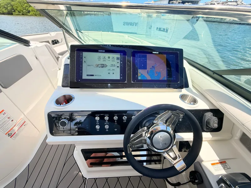 Slide: The Image of Sea Ray SLX 310 Outboard 2026 - 55