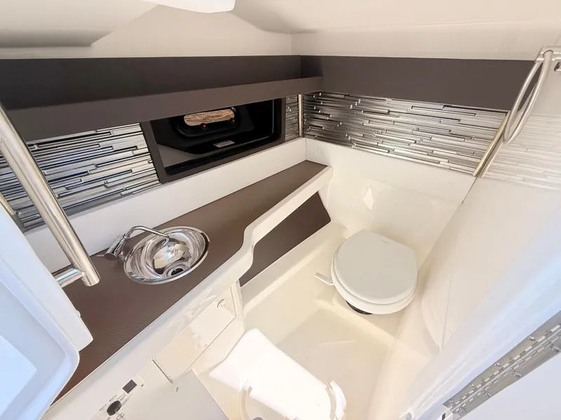 Slide: The Image of Sea Ray SLX 310 Outboard 2026 - 66