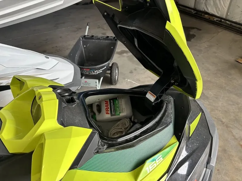 Slide: The Image of Sea-Doo GTI 155 SE 2019 - 4
