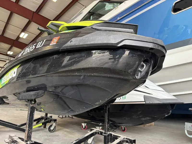Slide: The Image of Sea-Doo GTI 155 SE 2019 - 8