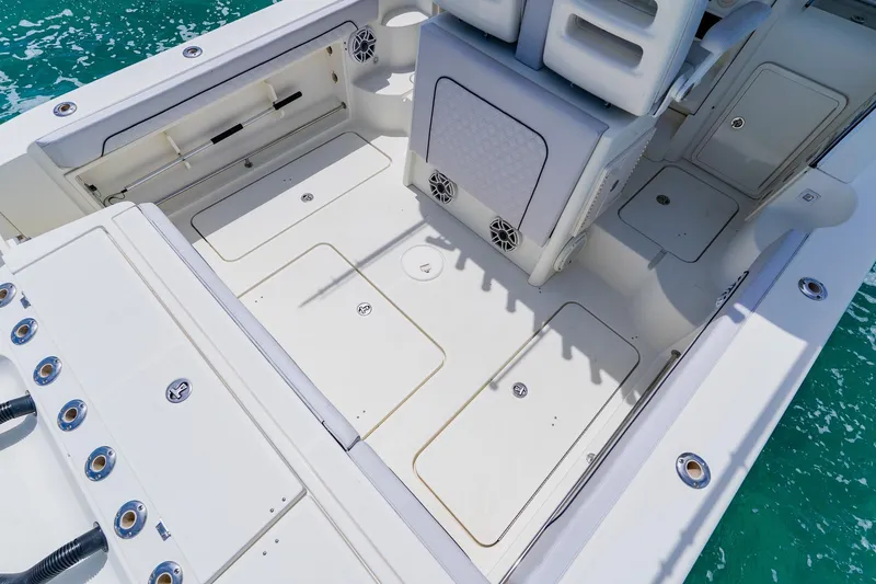 Slide: The Image of 2008 Hydra-Sports Vector 3500 VX boat deck with storage compartments and seating. - 37