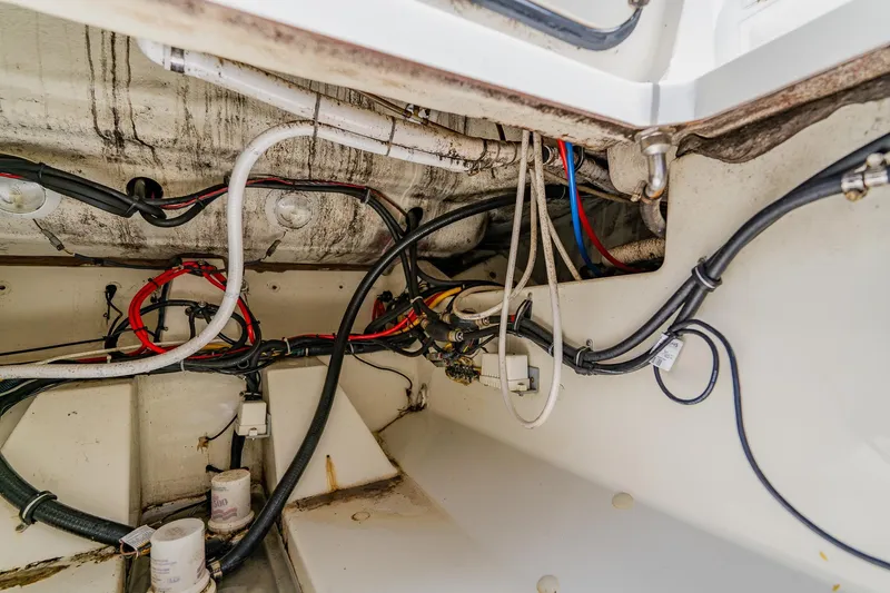 Slide: The Image of 2008 Hydra-Sports Vector 3500 VX boat wiring and plumbing details. - 48