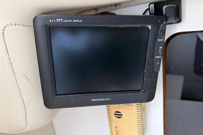 Slide: The Image of TFT color display on 2002 Boston Whaler 290 Outrage boat dashboard. - 46