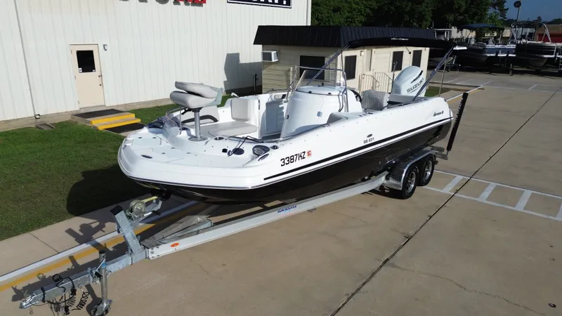 Slide: The Image of Hurricane 231CC 2022 - 20