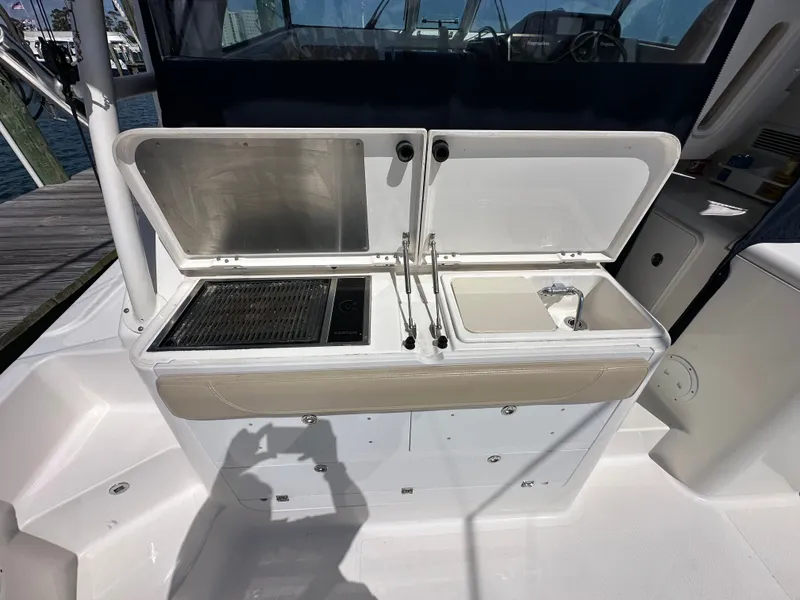 Slide: The Image of Pursuit OS 345 Offshore 2015 - 16