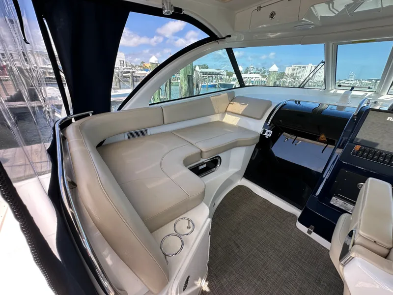 Slide: The Image of Pursuit OS 345 Offshore 2015 - 27