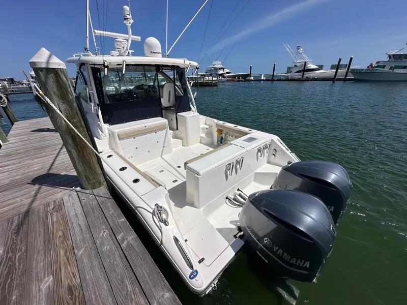Slide: The Image of Pursuit OS 345 Offshore 2015 - 3