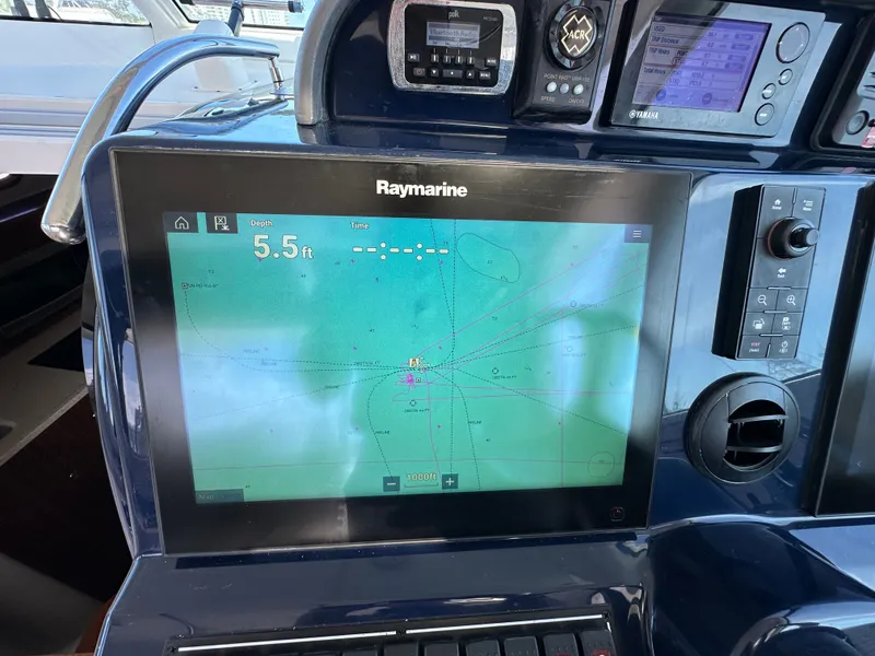 Slide: The Image of Pursuit OS 345 Offshore 2015 - 30