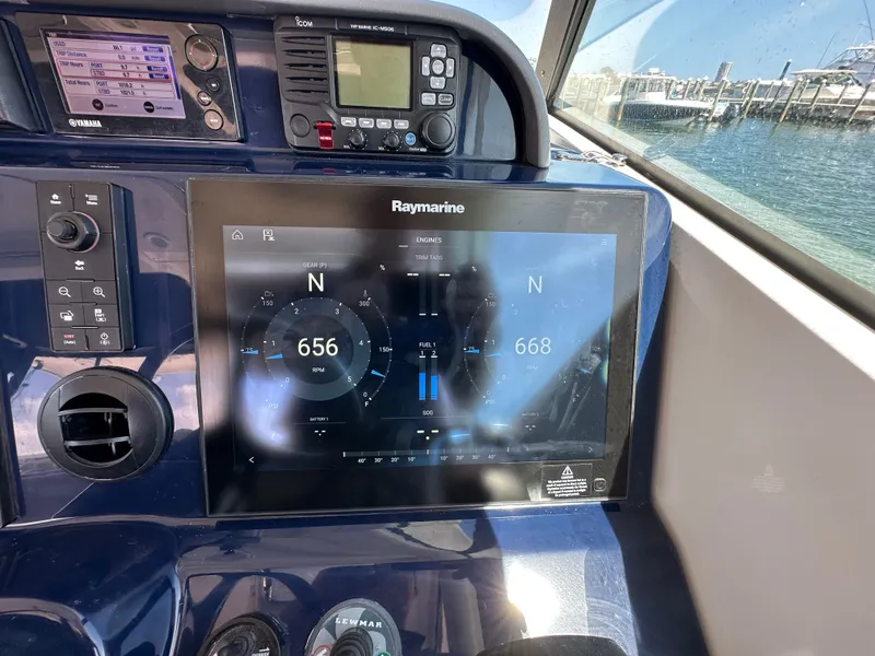 Slide: The Image of Pursuit OS 345 Offshore 2015 - 31