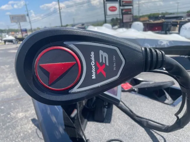 Slide: The Image of Lowe Stinger 178 2021 - 6