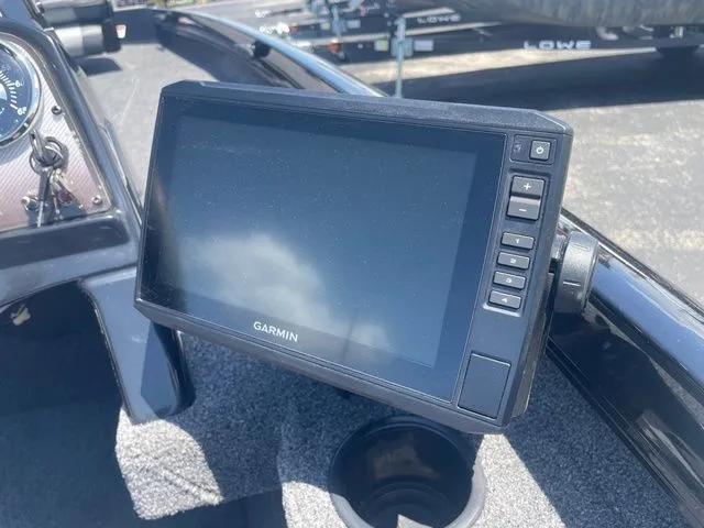 Slide: The Image of Lowe Stinger 178 2021 - 7