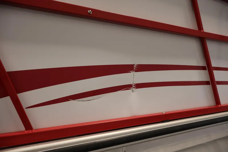 Slide: The Image of 2019 Bentley Pontoons 200 CRUISE with red and white exterior damage. - 43