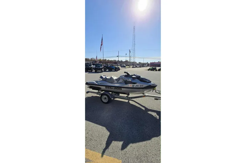 The Image of Sea-Doo GTX Limited 300 2024 - undefined